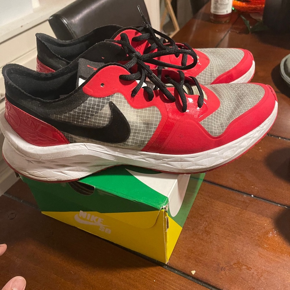 Ua street hawkers DS. Plus free jordans and airmax - Picture 5 of 9